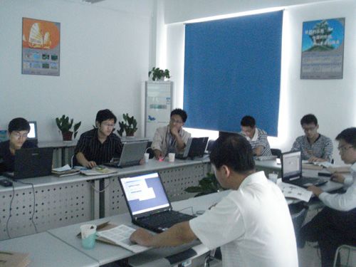 圖二 客戶邊學(xué)邊練