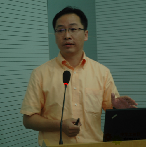 GE Fanuc 軟件產(chǎn)品經(jīng)理任強作主題演講